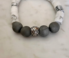 White Howlite & Silver Druzy Stretch Bracelet.