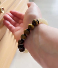 Tigers Eye & Yellow Jade Stretch Bracelet.